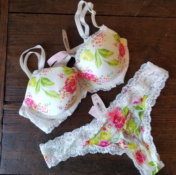 Victoria's Secret Other - NWT Victoria Secret Dream Angels bra set